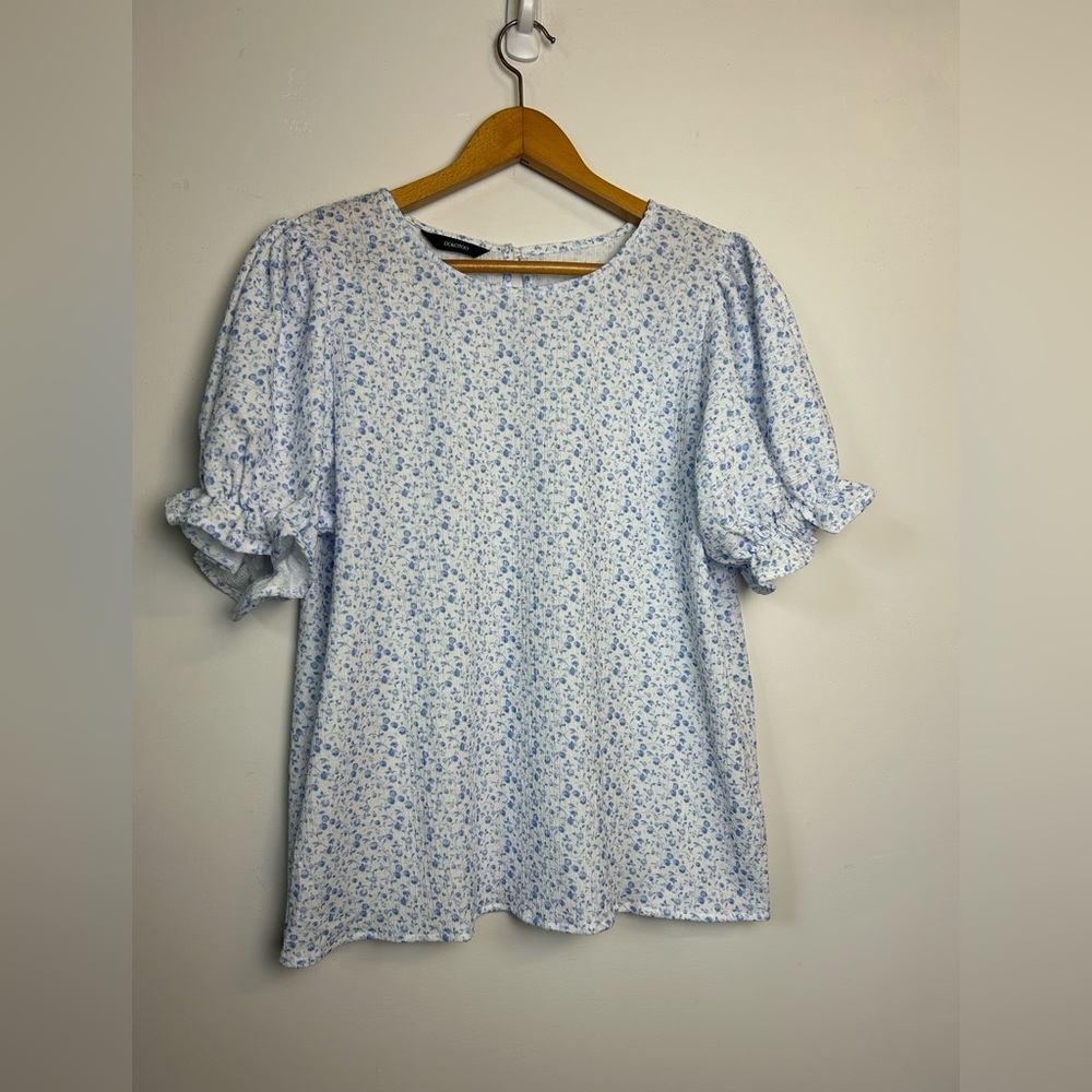 Dokotoo Blue and White Top Blouse Size L Stretch Cottagecore feminine summer